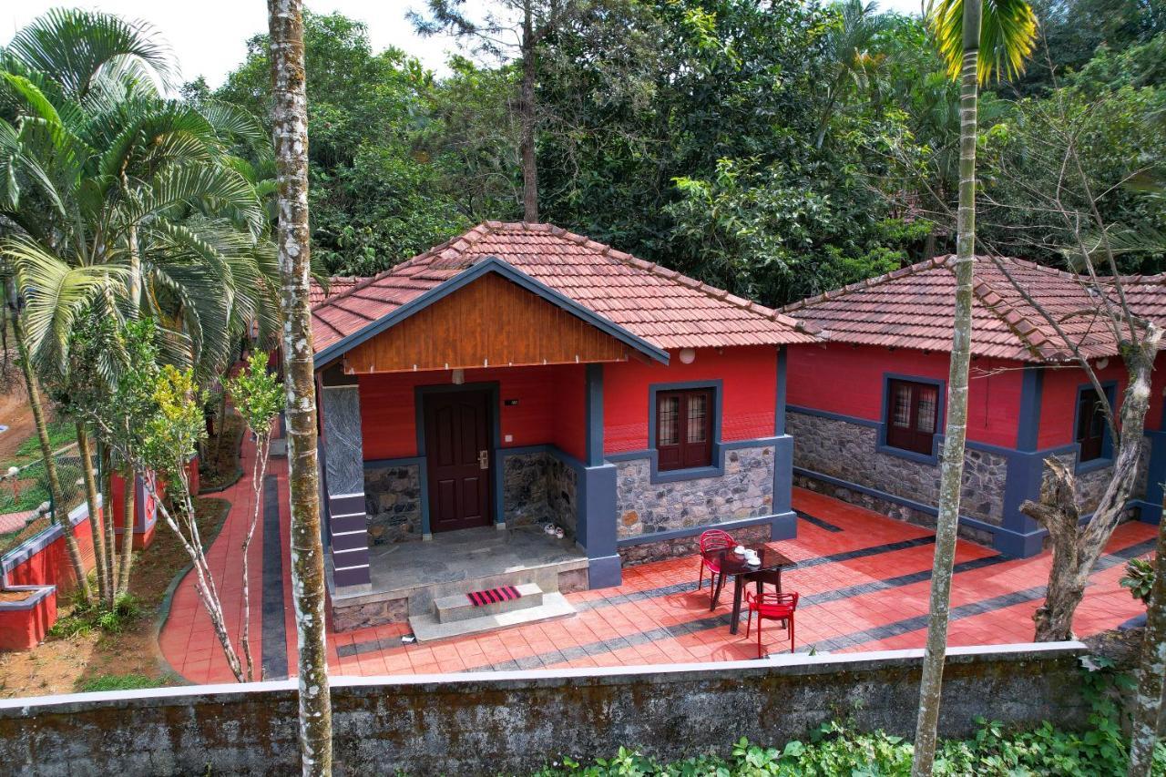 Clay Resort By Bestinn Leisure - Wayanad Padinjarathara エクステリア 写真