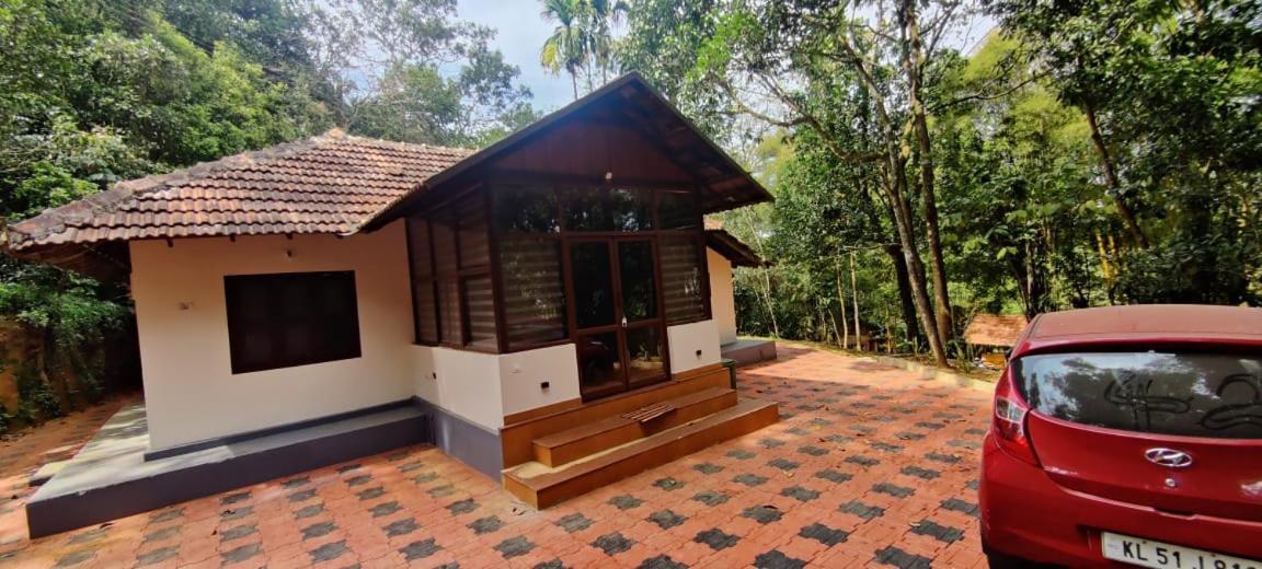 Clay Resort By Bestinn Leisure - Wayanad Padinjarathara エクステリア 写真
